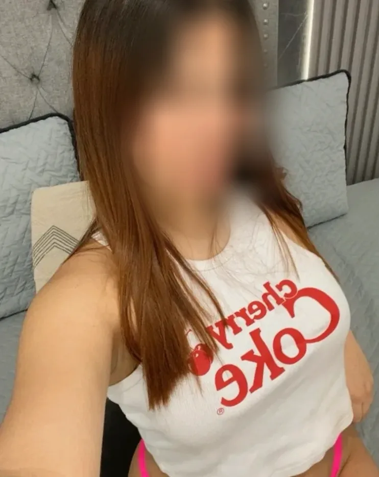 Leila, 20