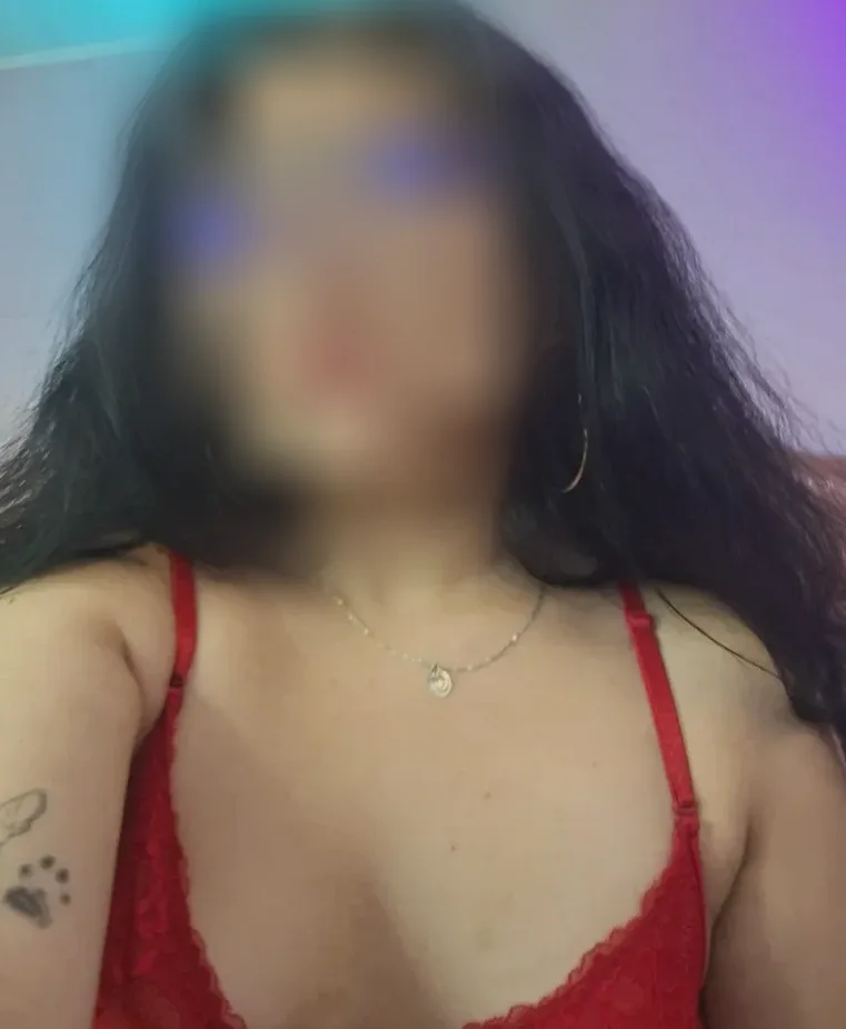 Rosie, 23